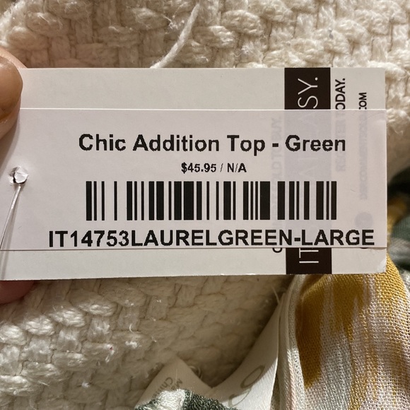 Chic Addition Top - Picture 7 of 7